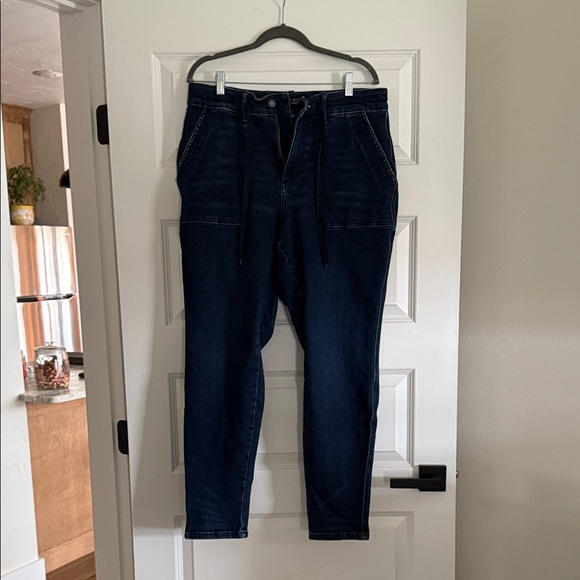 Judy Blue Women’s High Rise Jogger Jeans - Picture 1 of 9